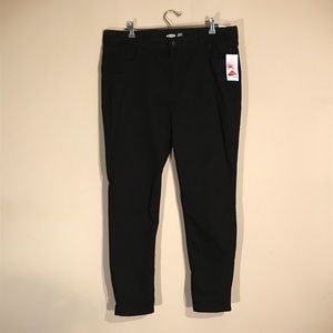 Old Navy Sculpt Rockstar Never Fade Jeans